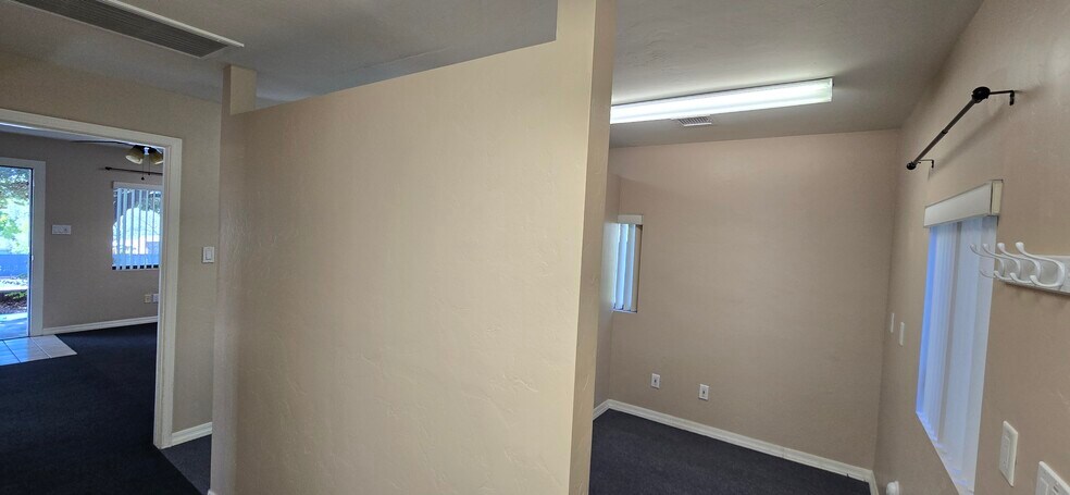 More Photos Of 154 E Merritt St, Prescott Medical For Lease