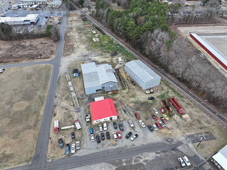 More Photos Of 1331 Stancell St, Roanoke Rapids Warehouse For Sale