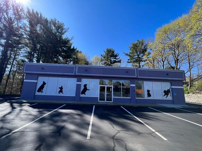 More Photos Of 114R Main St, Kingston Storefront For Lease