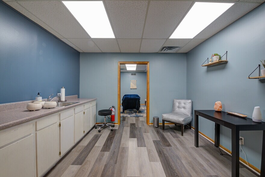 More Photos Of 1181 N Milford Rd, Milford Medical For Lease