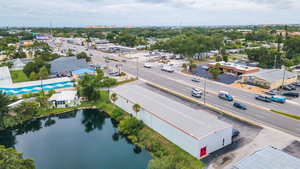 More Photos Of 6581 Seminole Blvd, Seminole Mixed Retail For Sale
