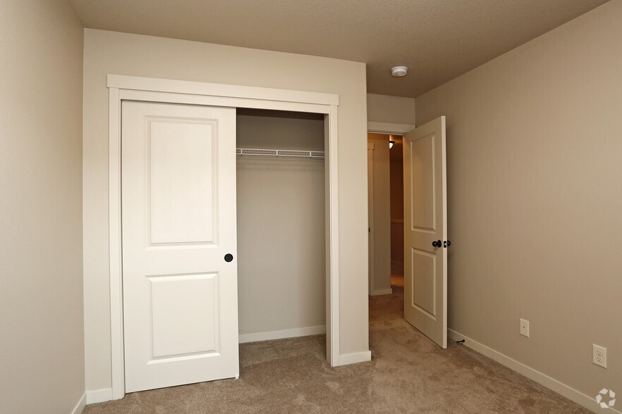 More Photos Of 19731 SW Athena Ct, Aloha Apartments For Sale
