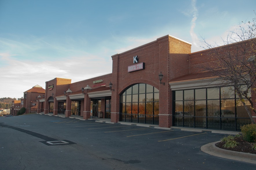 More Photos Of 301-303 S Bowman Rd, Little Rock Unknown For Lease