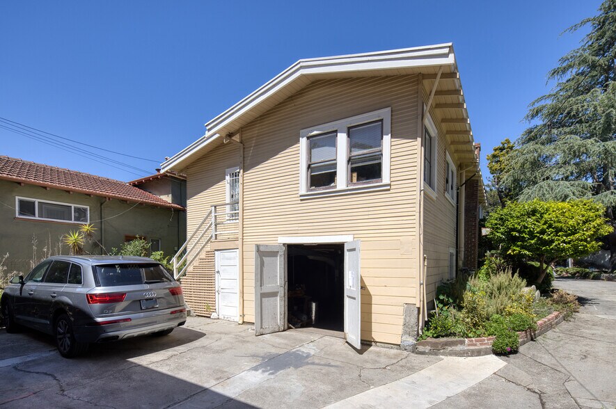 More Photos Of 5428 Claremont Ave, Oakland Multifamily For Sale