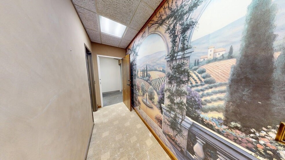 More Photos Of 990 2nd Ave, Gallipolis Freestanding For Lease
