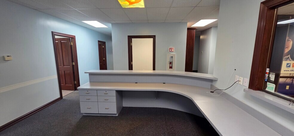More Photos Of 1475-1495 W Main St, Tipp City Medical For Lease