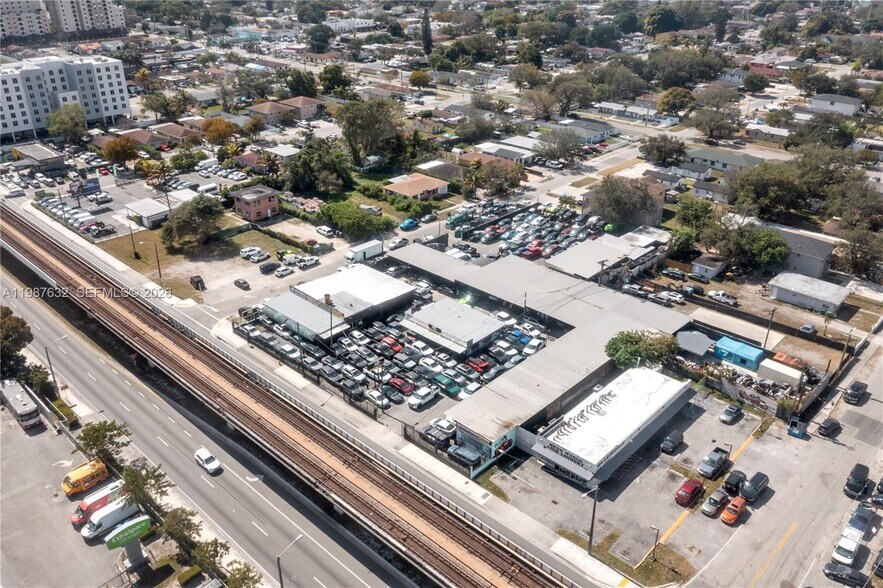 More Photos Of 5700 NW 27th Ave, Miami Auto Repair For Sale