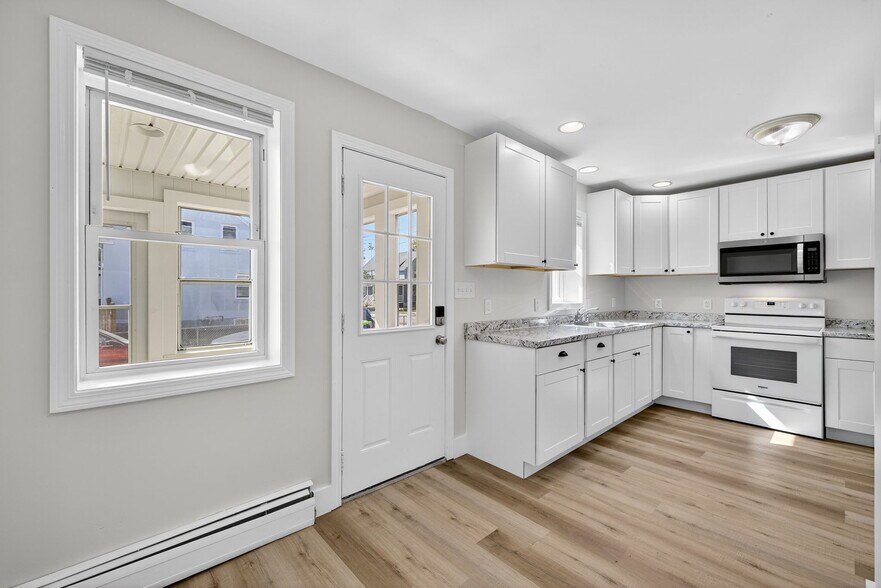 More Photos Of 18 Perry Ave, Nashua Apartments For Sale