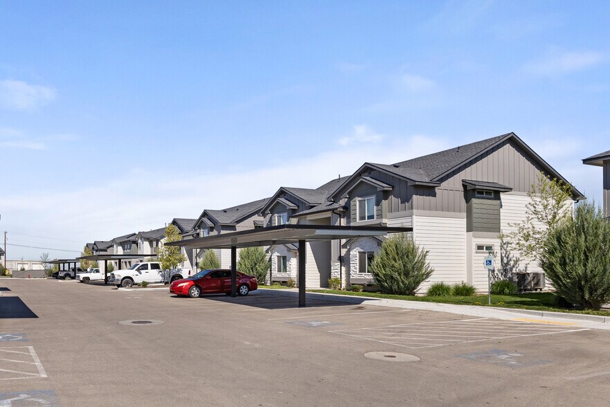 More Photos Of 10890 Blue River Ln, Nampa Apartments For Sale