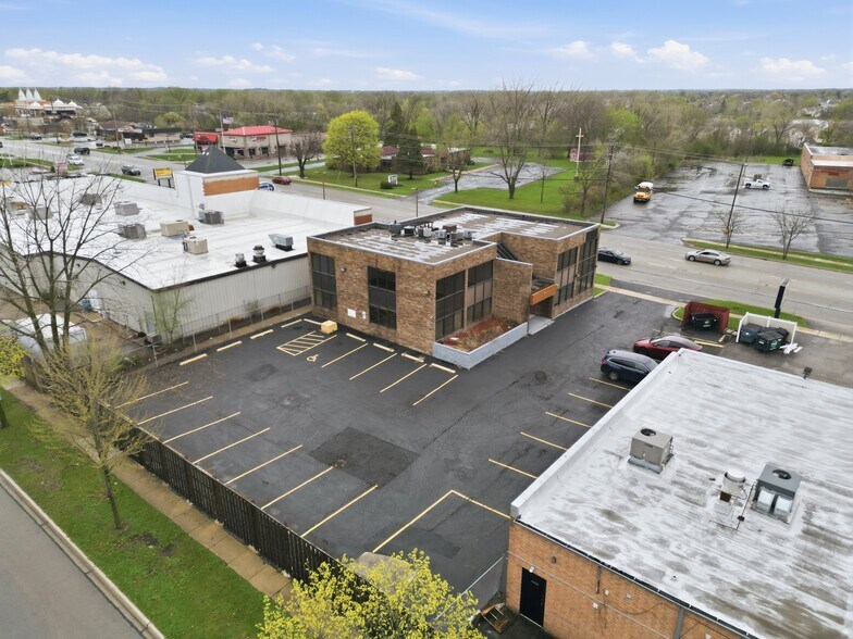 More Photos Of 2071 Irving Park Rd, Hanover Park Medical For Sale