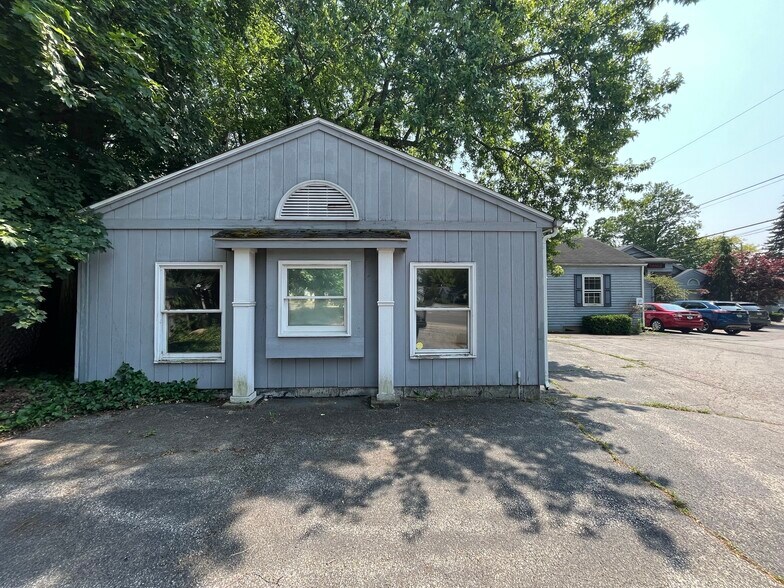 More Photos Of 17868 SR 23, South Bend Office For Sale