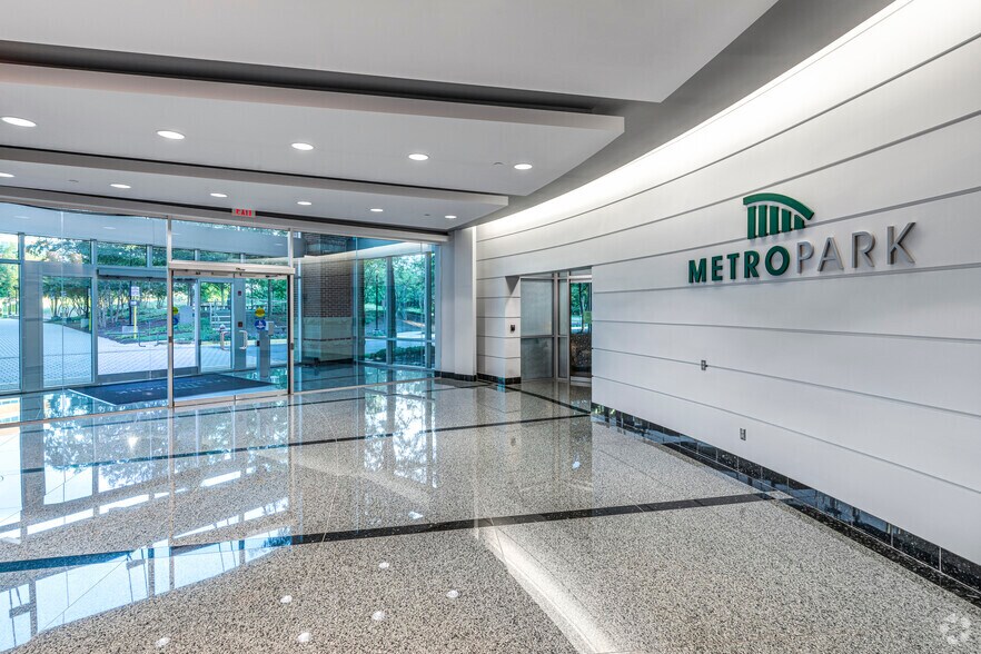 More Photos Of 6363 Walker Ln, Alexandria Office For Lease