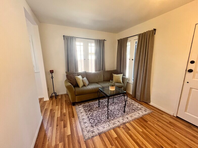 More Photos Of 2297 Glendale Blvd, Los Angeles Multifamily For Sale