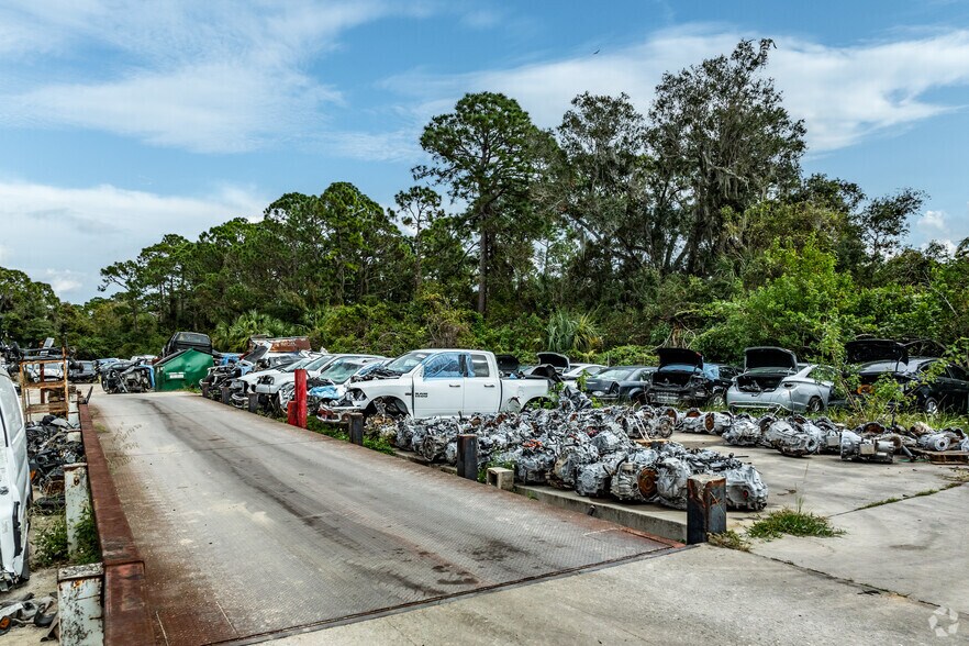 More Photos Of 5291 US Highway 1, Mims Warehouse For Sale