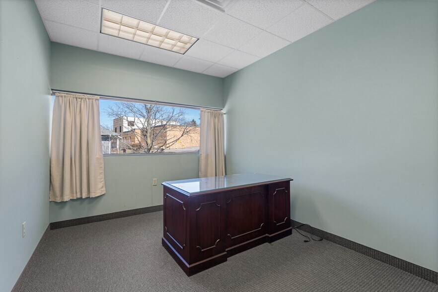 More Photos Of 2640 Pitcairn Rd, Monroeville Medical For Sale