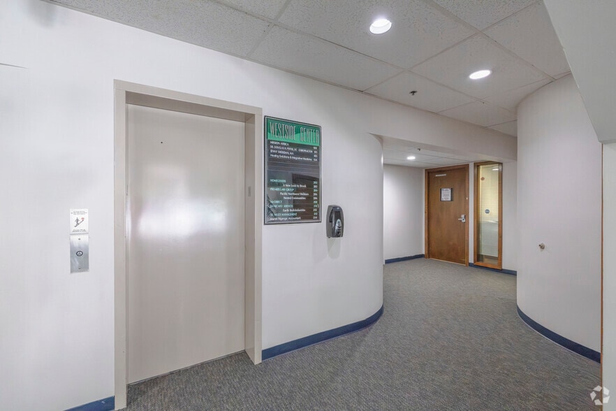 More Photos Of 33305 1st Way S, Federal Way Unknown For Lease