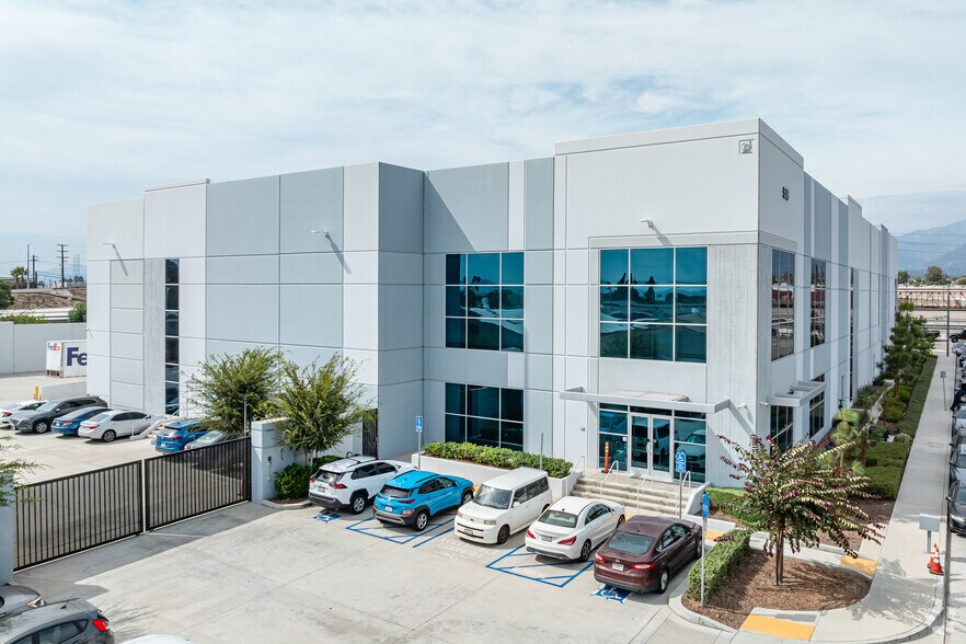 Primary Photo Of 508 S Palmetto Ave, Ontario Warehouse For Lease