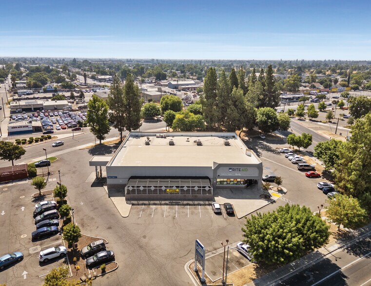 More Photos Of 1210 N Blackstone Ave, Fresno Drugstore For Sale