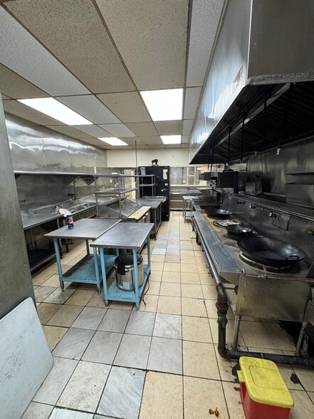 More Photos Of 1251-1271 Ralph Ave, Brooklyn Storefront For Lease
