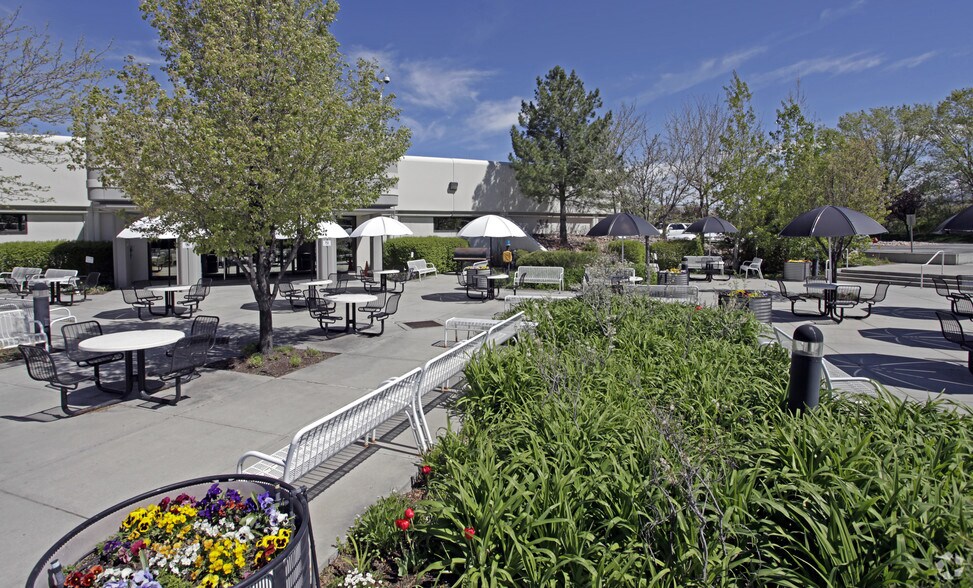 More Photos Of 8475 S Sandy Pky, Sandy Office For Lease