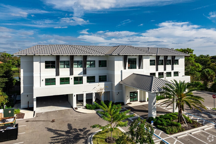 More Photos Of 6100 Trail Blvd, Naples Medical For Sale
