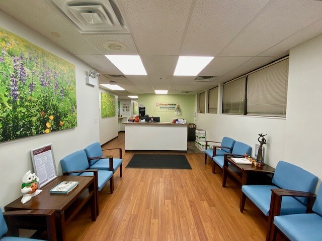 More Photos Of 412 W 63rd St, Downers Grove Medical For Lease