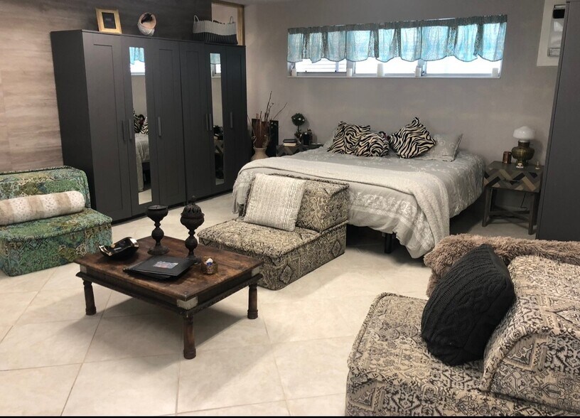 More Photos Of 74450 Overseas Hwy, Islamorada General Retail For Sale