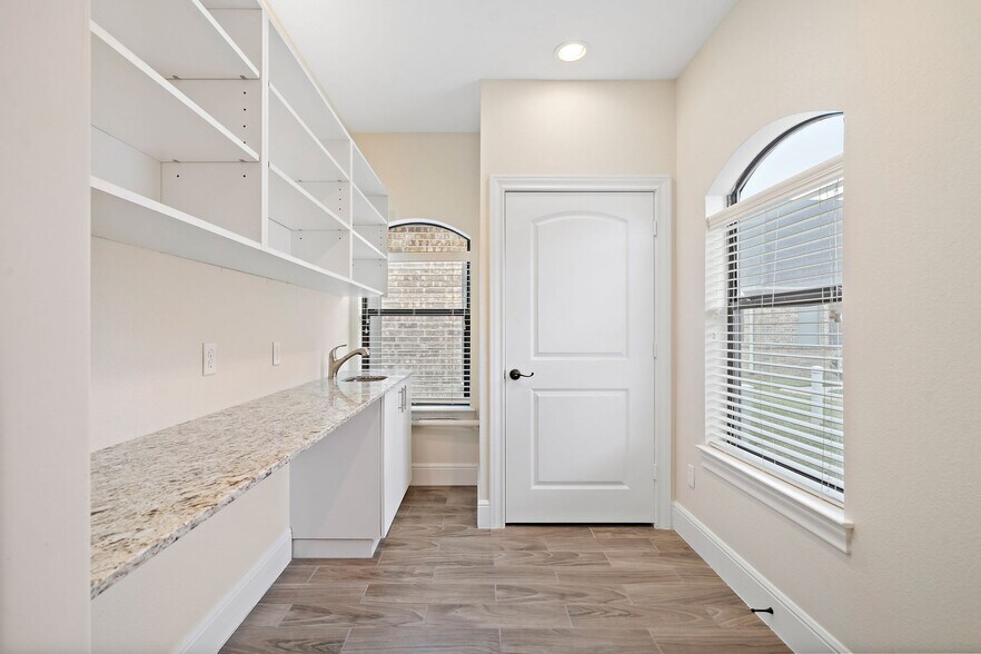 More Photos Of 21386 Provincial Blvd, Katy Medical For Sale