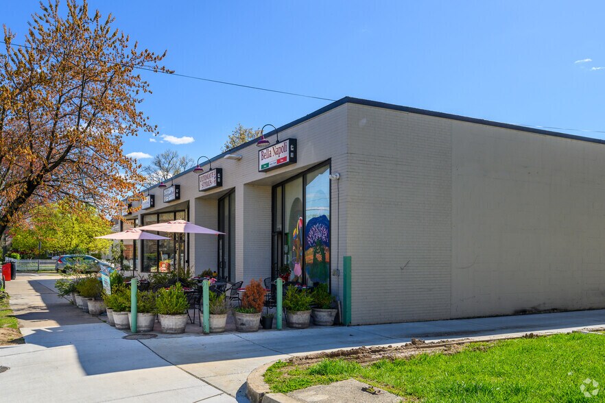 More Photos Of 1302-1310 Mount Vernon Ave, Alexandria Storefront For Lease