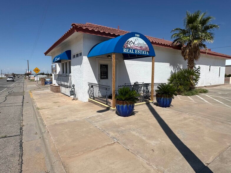 Primary Photo Of 1909 Indian Wells Rd, Alamogordo Loft Creative Space For Sale
