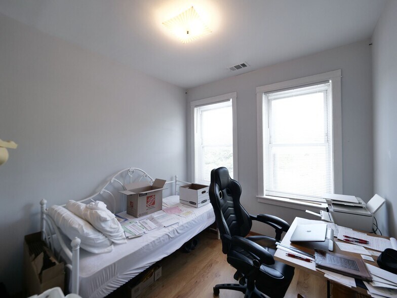 More Photos Of 3256-3258 N Elston Ave, Chicago Storefront Retail Residential For Sale