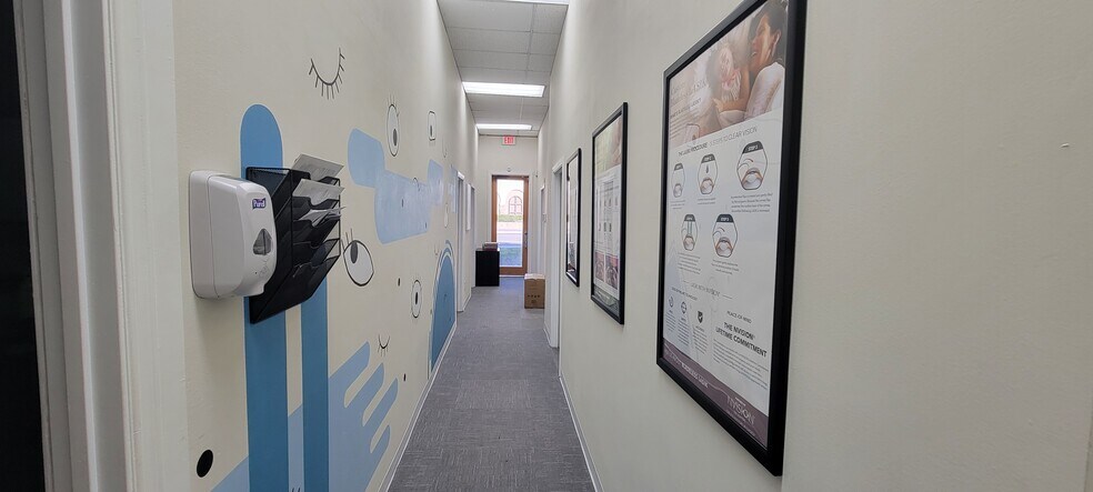 More Photos Of 640 Grand Ave, San Marcos Freestanding For Lease