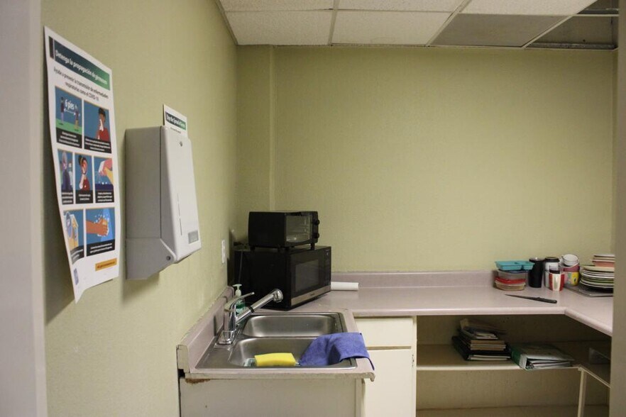 More Photos Of 11020 Argal Ct, El Paso Warehouse For Sale