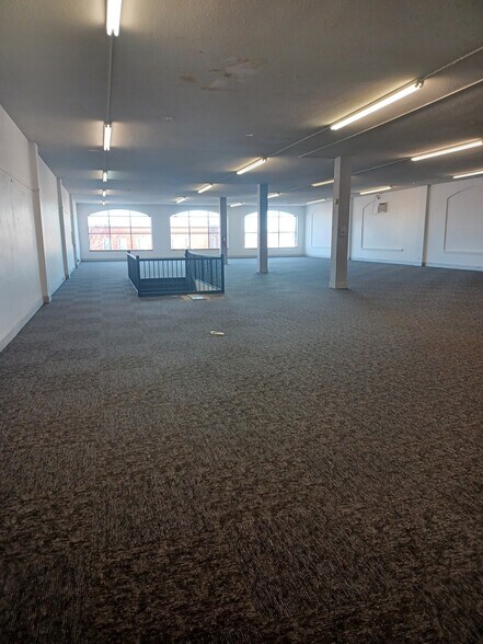 More Photos Of 724 Laurel St, Brainerd General Retail For Lease