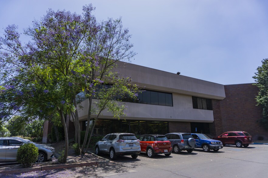 More Photos Of 1902 Royalty Dr, Pomona Medical For Lease