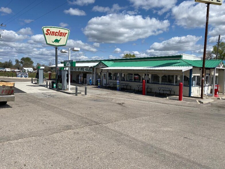 More Photos Of 500 Sand Hollow Rd, Caldwell Service Station For Sale