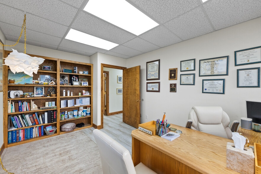 More Photos Of 1297 Burns Way, Kalispell Office For Sale