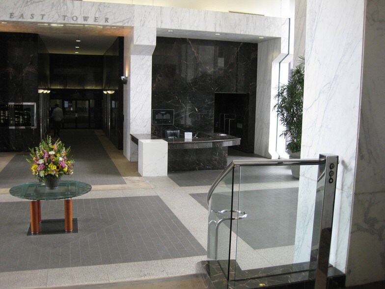 More Photos Of 9100 Wilshire Blvd, Beverly Hills Office For Lease