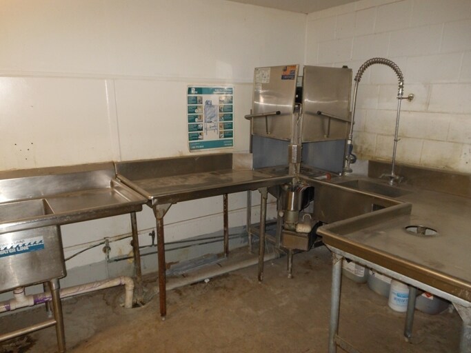 More Photos Of 500 S Holly Ave, Sanford Congregate Senior Housing For Sale