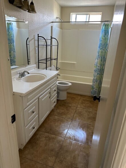 More Photos Of 155 E G St, Brawley Apartments For Sale