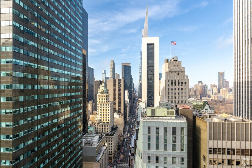 More Photos Of 595 Madison Ave, New York Office For Sale