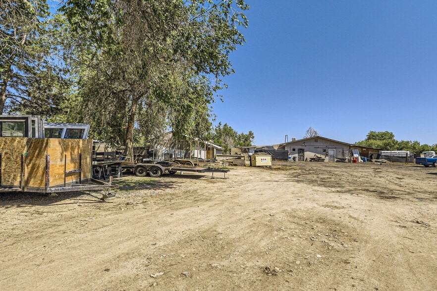 More Photos Of 8690 Verbena St, Commerce City Warehouse For Sale
