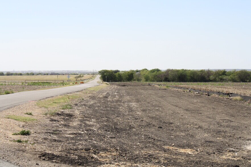 More Photos Of 250 County Road 216, Jarrell Land For Sale