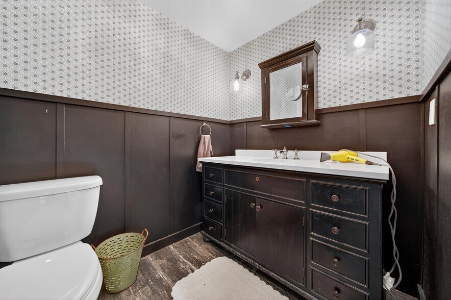 More Photos Of 531 Route 32, Highland Mills Office For Sale