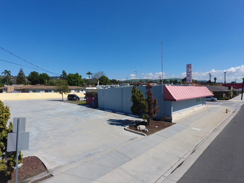 More Photos Of 541 E Whittier Blvd, La Habra Land For Lease