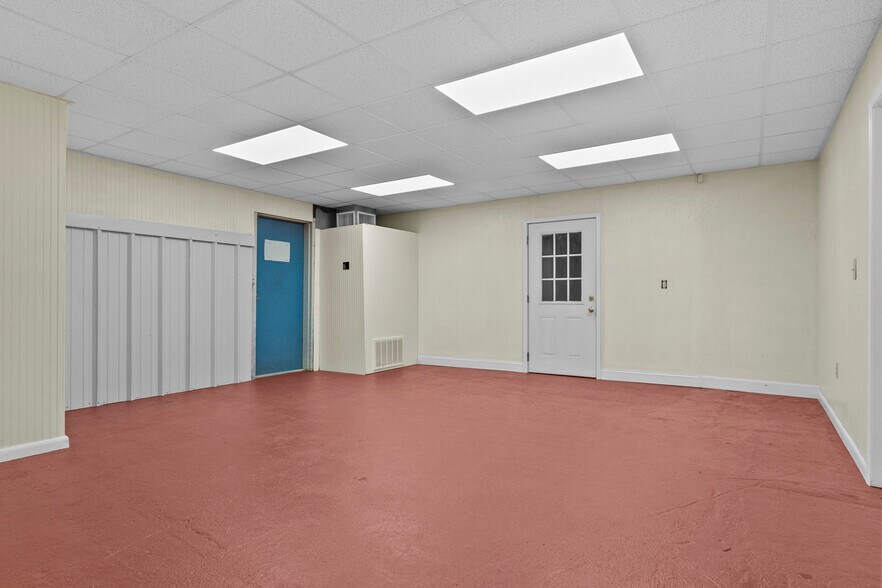 More Photos Of 4200 US-82 Hwy, Dawson Flex For Lease