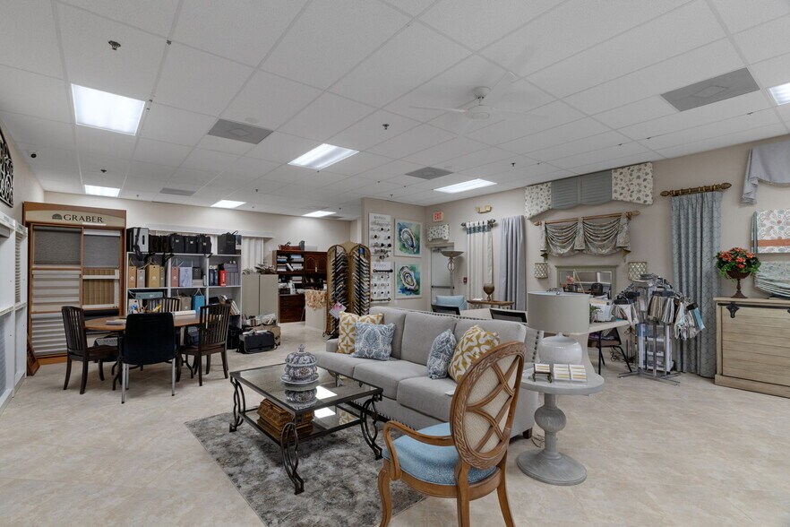 More Photos Of 97 W Gulf To Lake Hwy, Lecanto Freestanding For Sale