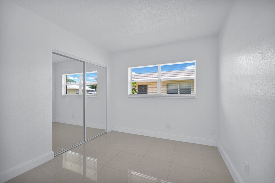 More Photos Of 6954-6956 SW 5th St, Margate Apartments For Sale