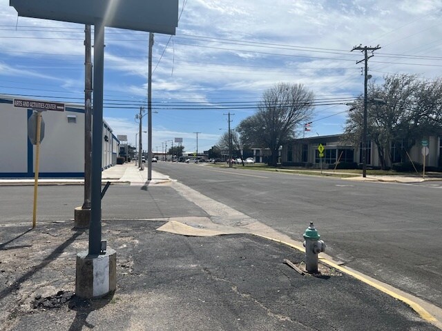 More Photos Of 802-806 N Gray St, Killeen Restaurant For Lease
