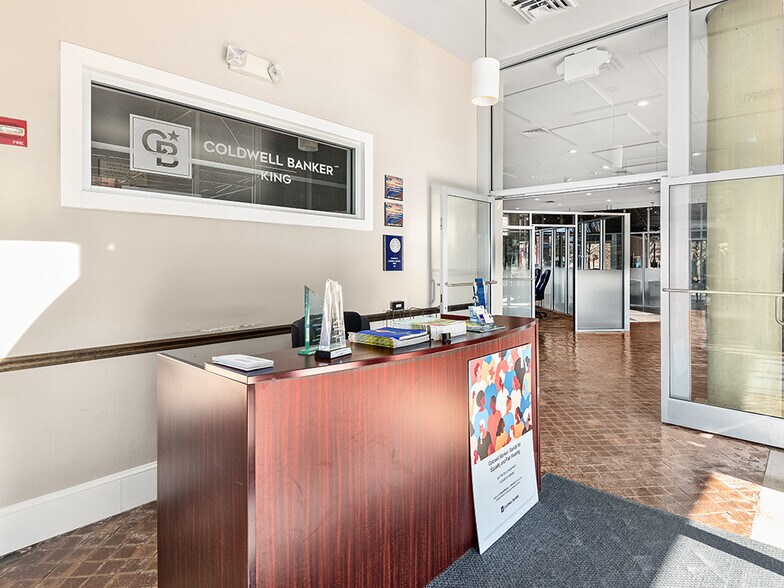 More Photos Of 1 N Pack Sq, Asheville Office For Lease